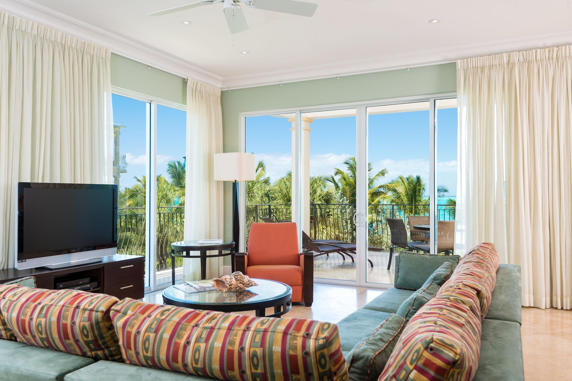 Hotel The Regent Grand Grace Bay Esterno foto