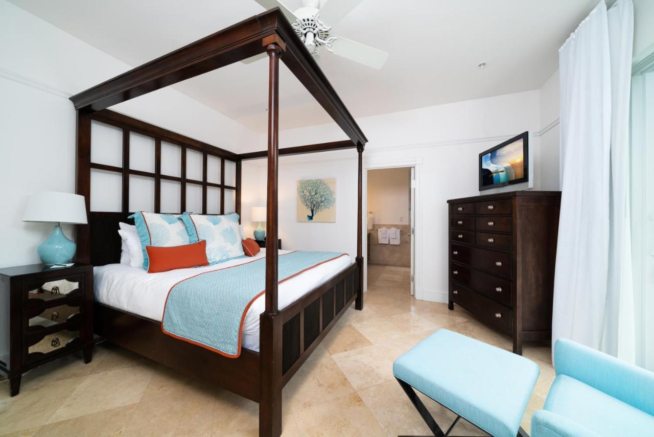 Hotel The Regent Grand Grace Bay Esterno foto