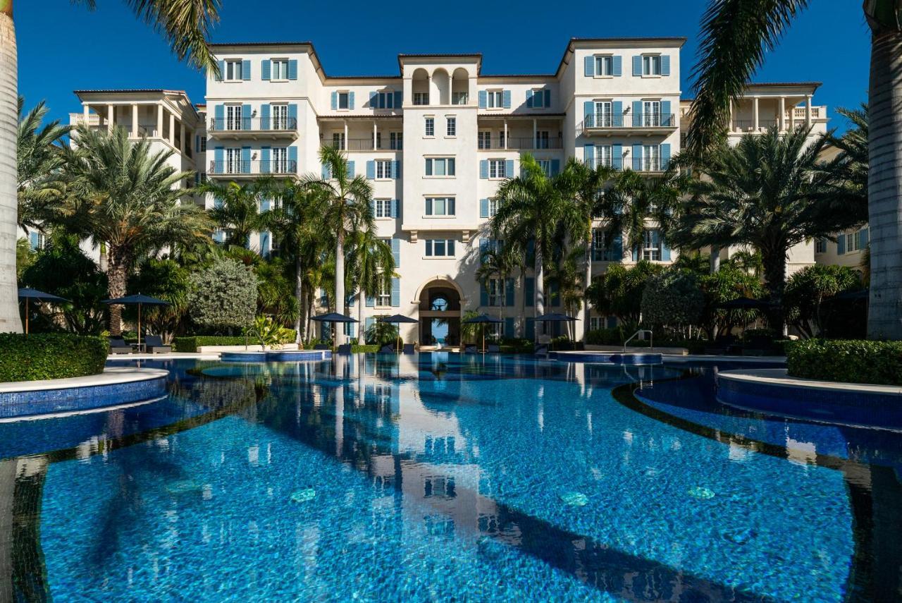 Hotel The Regent Grand Grace Bay Esterno foto