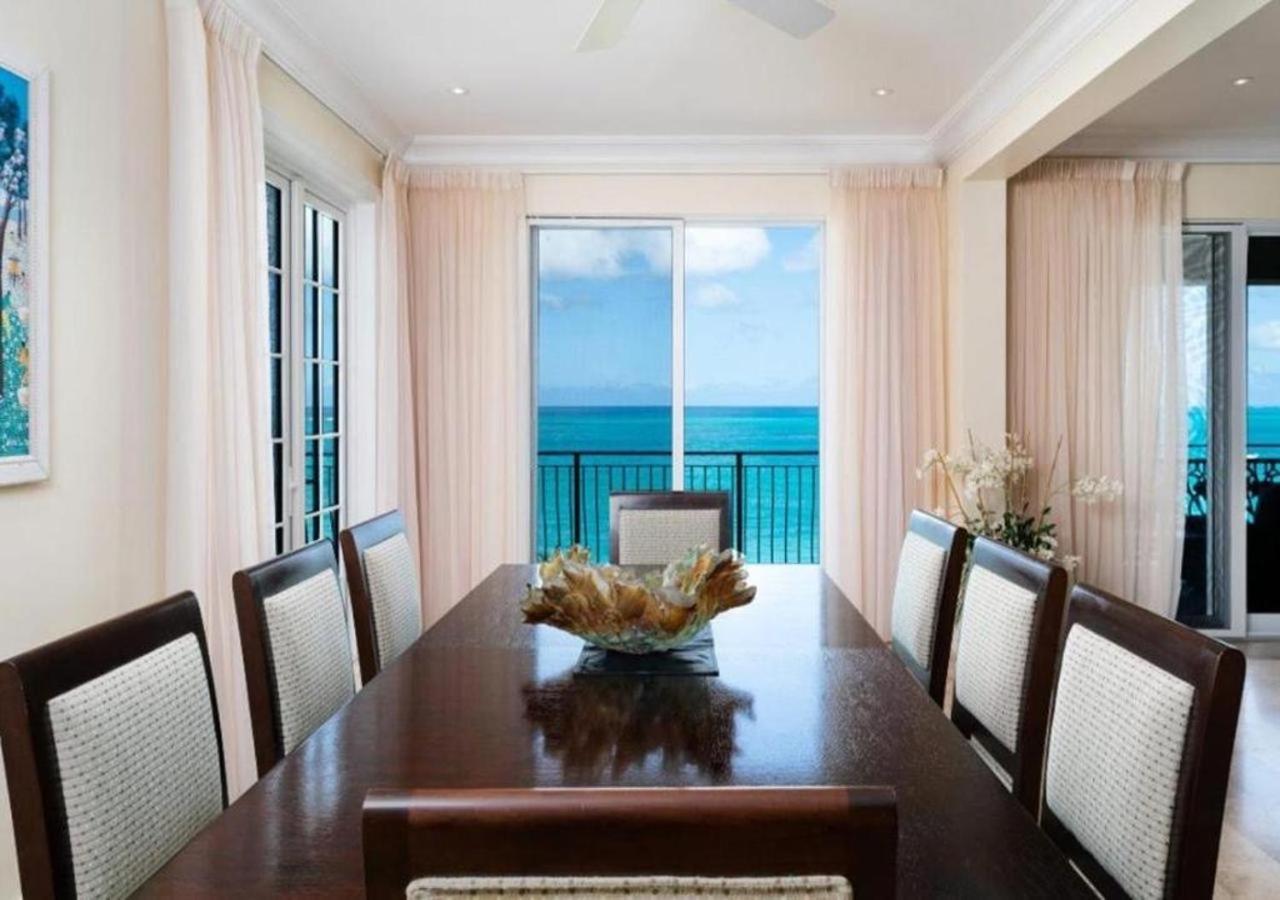 Hotel The Regent Grand Grace Bay Esterno foto